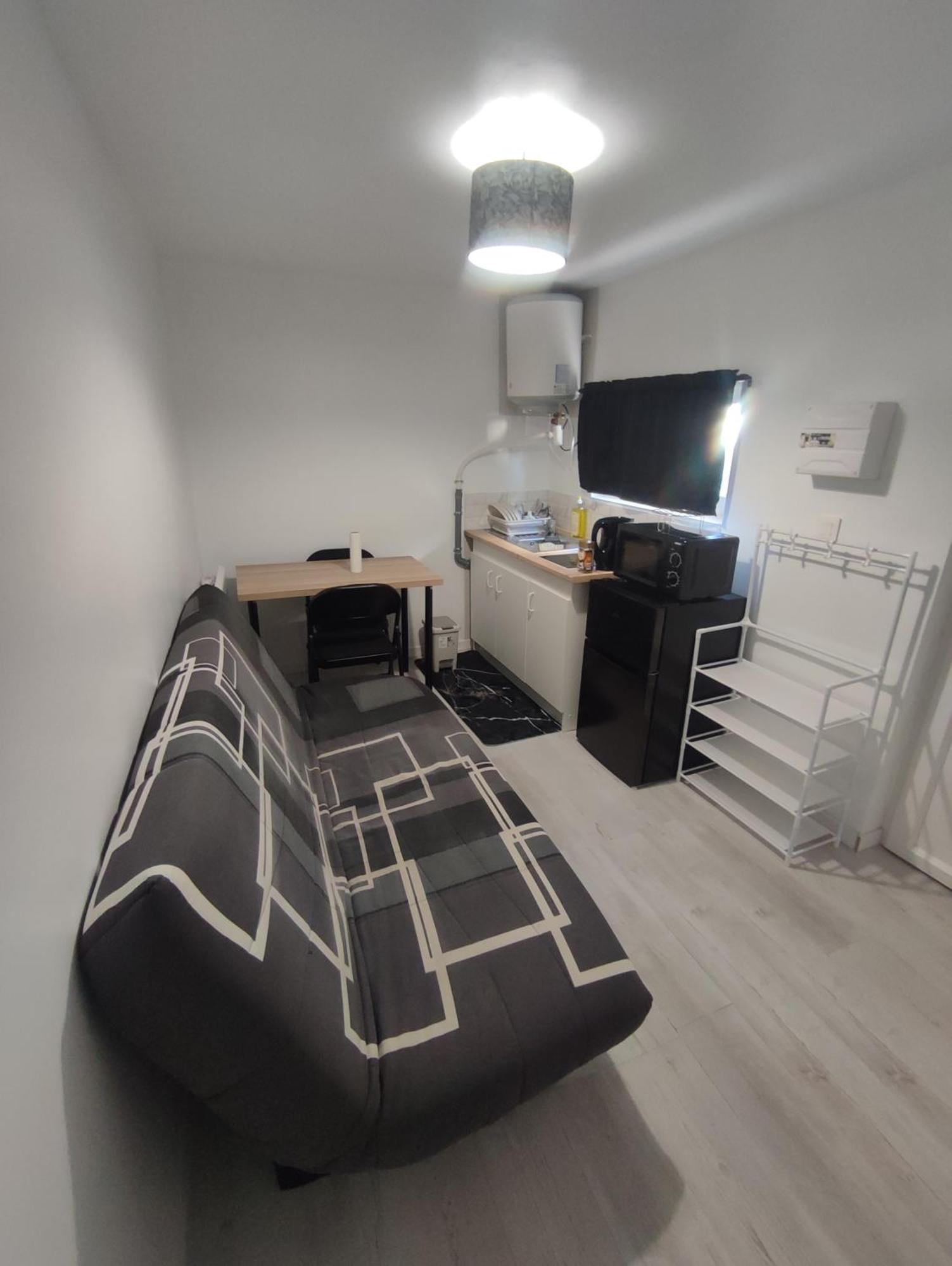 Apartmán Petit F2 Meuble Independant Limay Exteriér fotografie